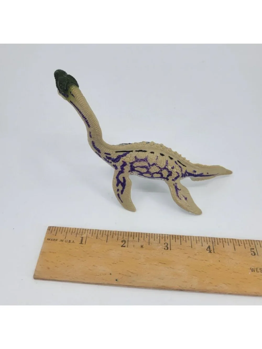 Chap Mei realistic dinosaur